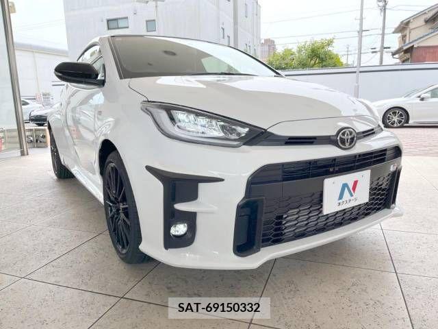 Toyota YARIS 2021-03 304817-14