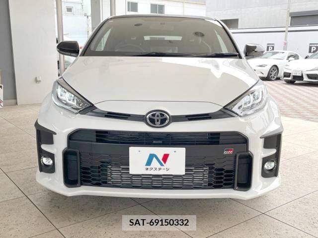 Toyota YARIS 2021-03 304817-12