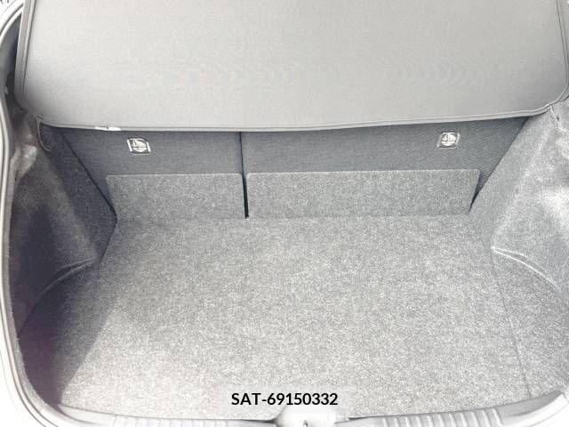 Toyota YARIS 2021-03 304817-10