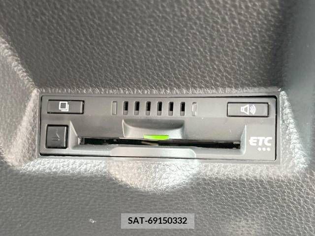 Toyota YARIS 2021-03 304817-7