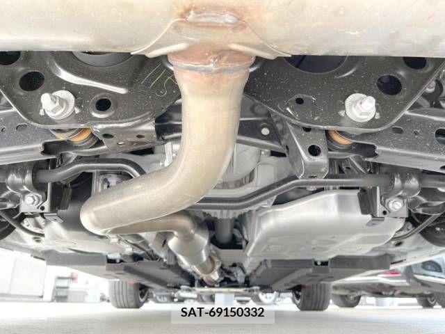 Toyota YARIS 2021-03 304817-17