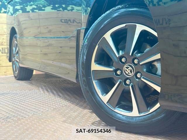 Toyota VOXY 2021-06 321679-13
