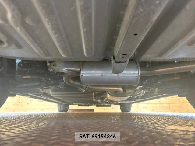 Toyota VOXY 2021-06 321679-19