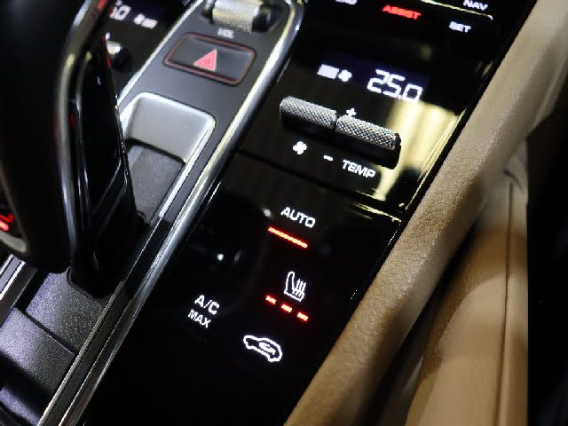 Porsche CAYENNE 2019-10 193058-15