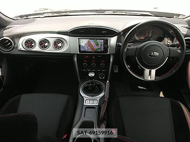 Subaru BRZ 2013-08 335732-1