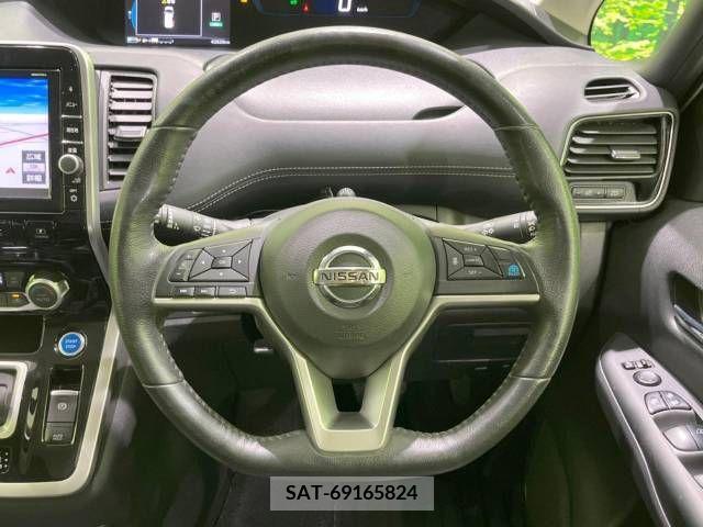 Nissan SERENA 2018-04 339990-8