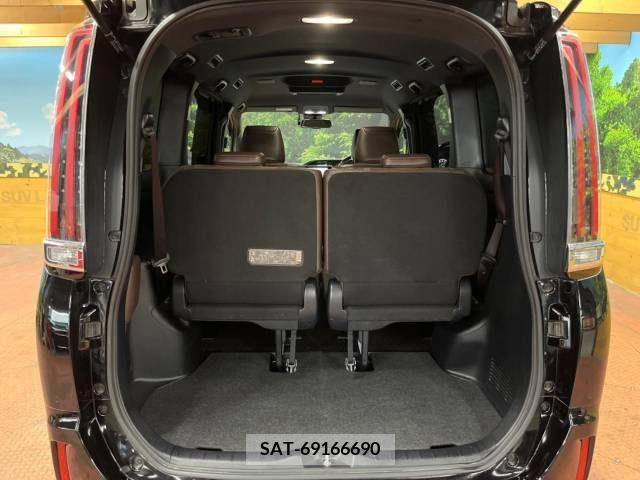 Toyota ESQUIRE 2019-08 337557-9