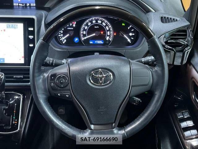 Toyota ESQUIRE 2019-08 337557-10