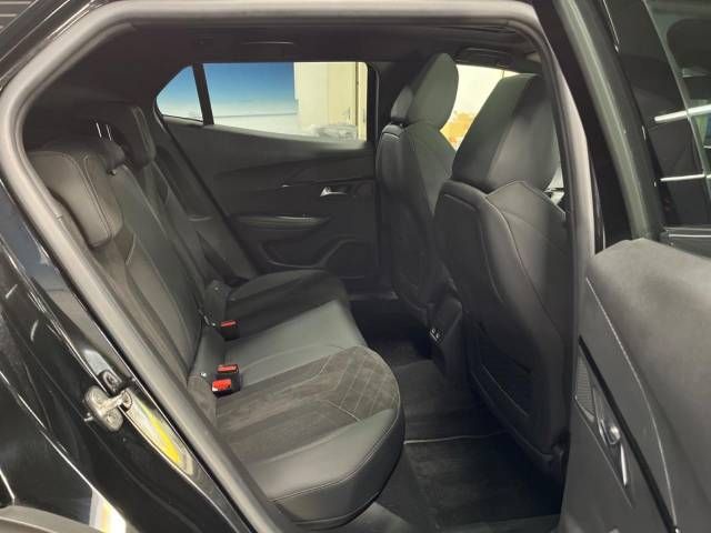 Peugeot 2008 2021-06 27428-9