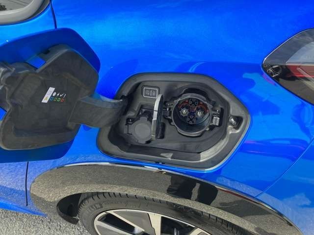Peugeot 208 2020-11 11997-13