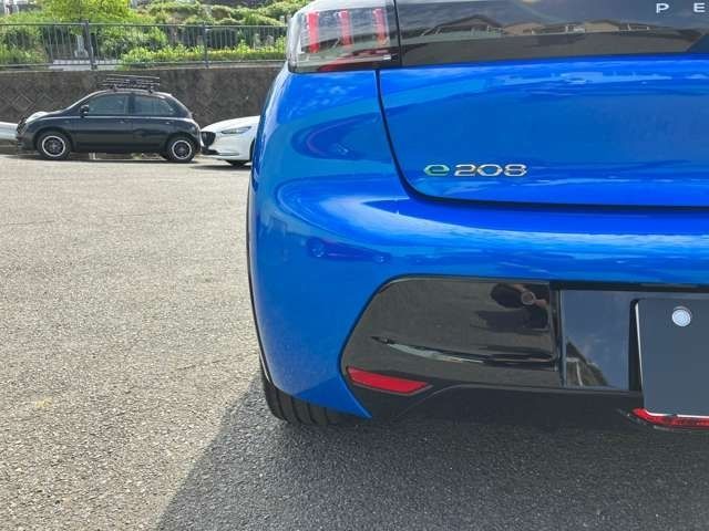 Peugeot 208 2020-11 11997-11