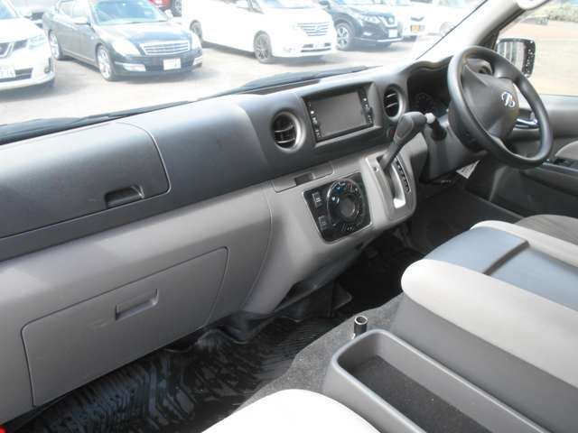 Nissan Caravan 2018-05 3503-2