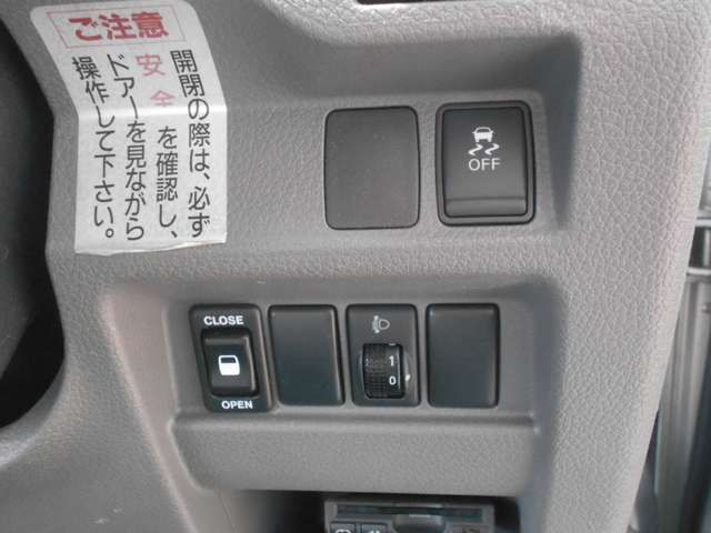 Nissan Caravan 2018-05 3503-8