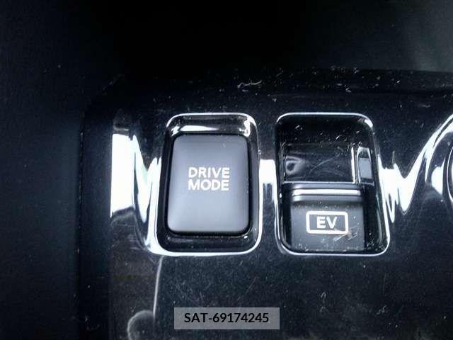 Nissan KICKS 2022-03 326010-6