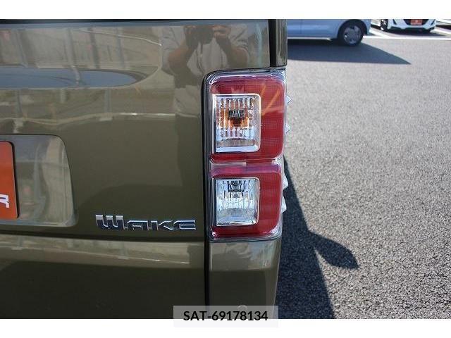 Daihatsu WAKE 2017-03 372281-10