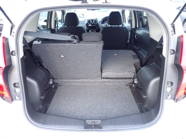 Nissan NOTE 2018-05 2057-20