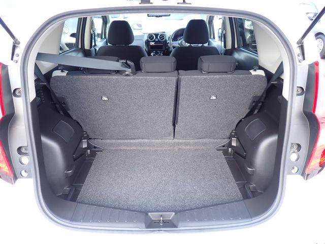 Nissan NOTE 2018-05 2057-17