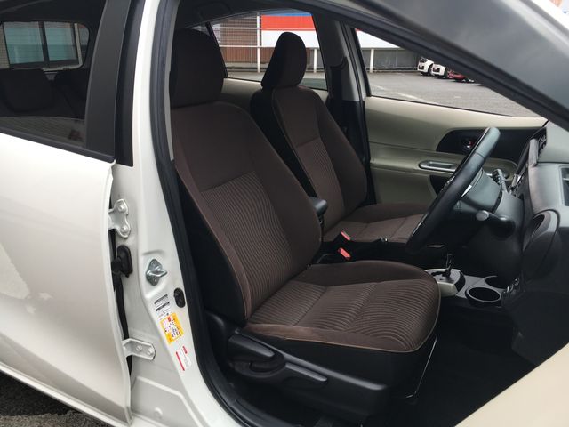 Toyota AQUA 2012-07 188440-8