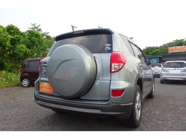 Toyota RAV4 2006-09 17046-13