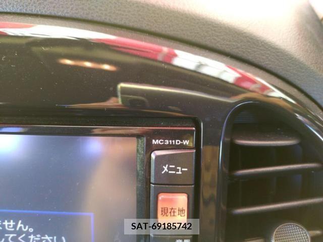 Nissan JUKE 2011-10 320498-19
