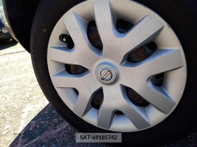 Nissan JUKE 2011-10 320498-27