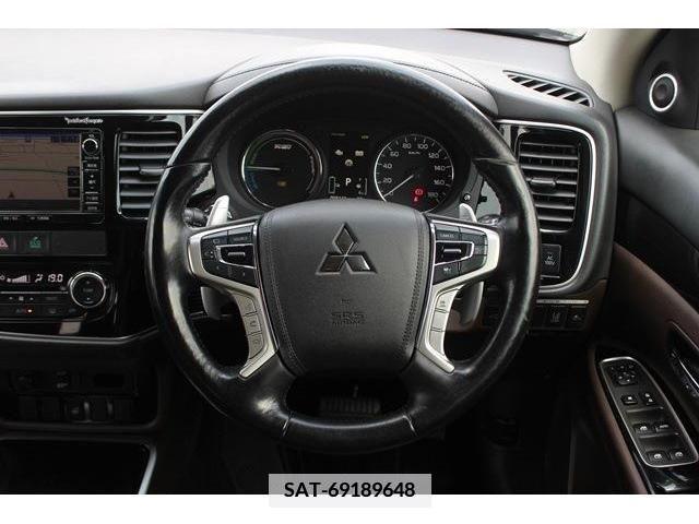 Mitsubishi OUTLANDER PHEV 2015-09 350629-9