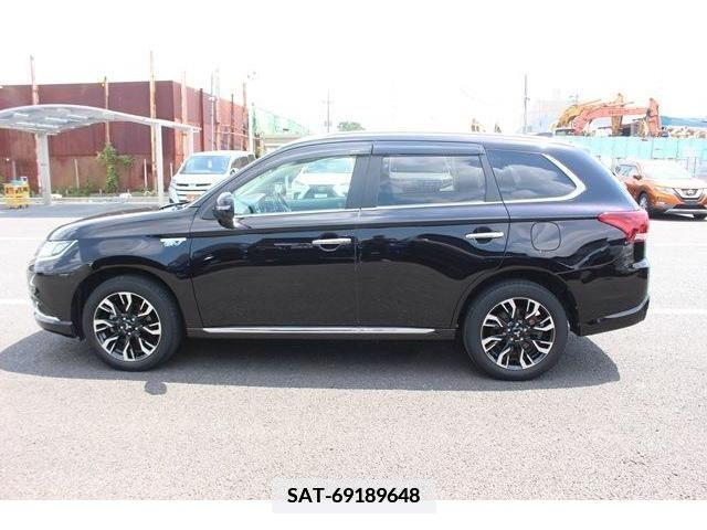 Mitsubishi OUTLANDER PHEV 2015-09 350629-3