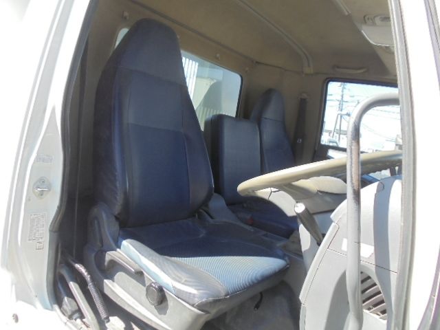 MITSUBISHI FUSO Fighter 2009-12 14905-8