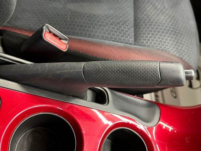 Nissan JUKE 2013-03 23605-6
