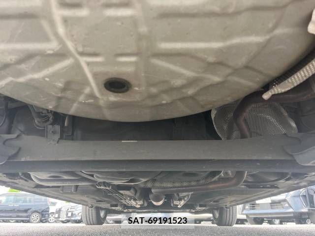 Nissan NOTE 2014-10 302366-19