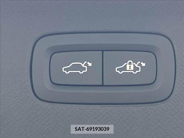 Volvo XC90 2021-03 335894-7