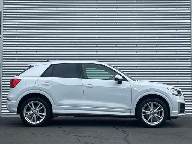 Audi Q2 2019-02 10181-6
