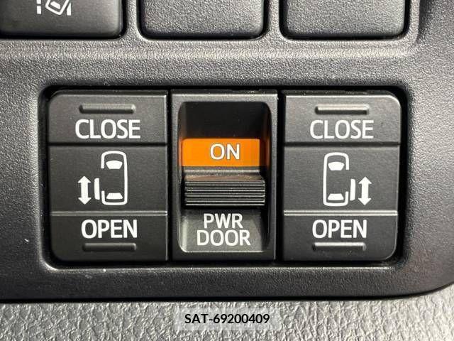 Toyota VOXY 2017-09 289204-4
