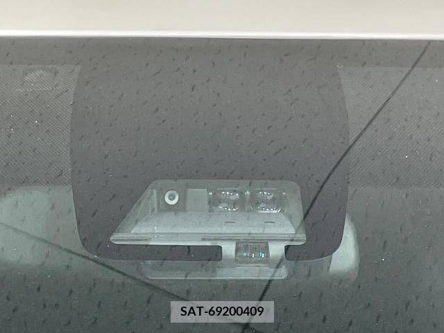 Toyota VOXY 2017-09 289204-5