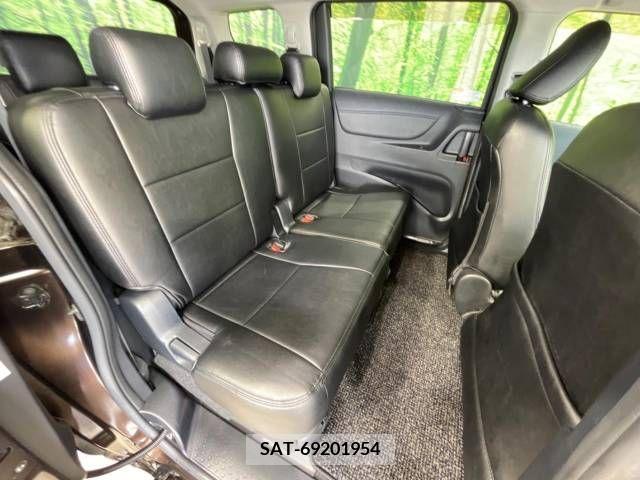 Toyota SIENTA 2016-08 350341-9