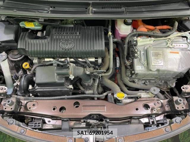 Toyota SIENTA 2016-08 350341-18