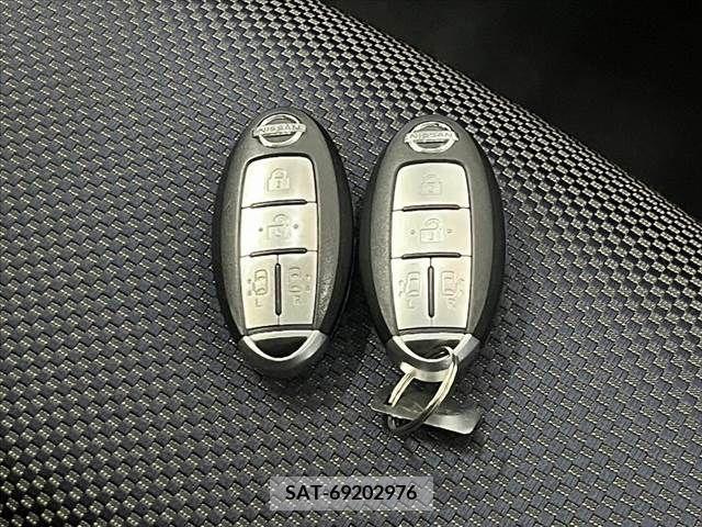 Nissan SERENA 2008-02 284291-3