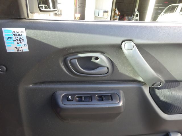 Suzuki JIMNY 2007-02 183015-24