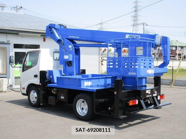 Hino DUTRO 2014-11 320388-4