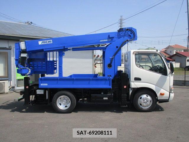 Hino DUTRO 2014-11 320388-2