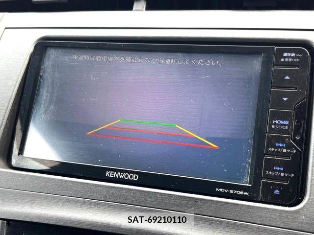 Toyota PRIUS 2011-12 352908-3