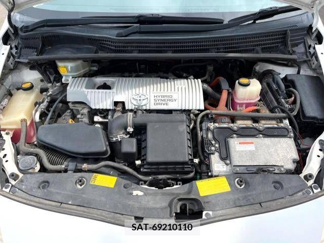 Toyota PRIUS 2011-12 352908-18