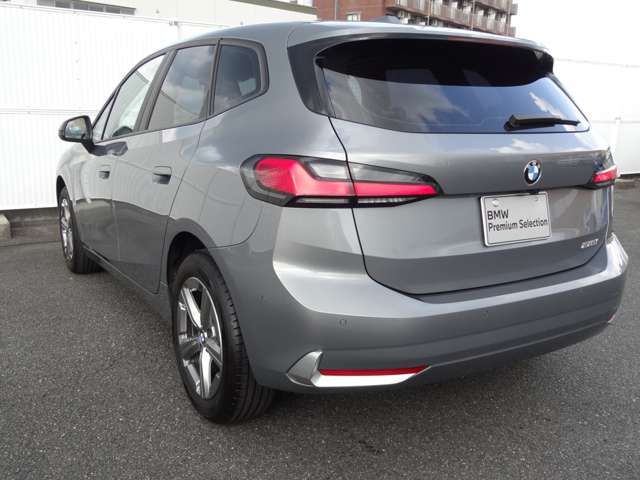 Bmw 2 SERIES 2022-12 18234-6