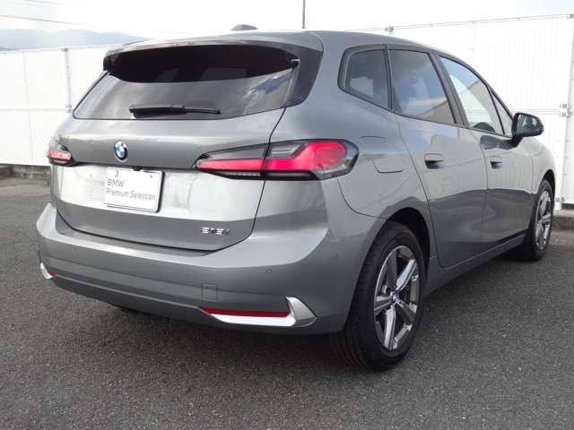 Bmw 2 SERIES 2022-12 18234-5