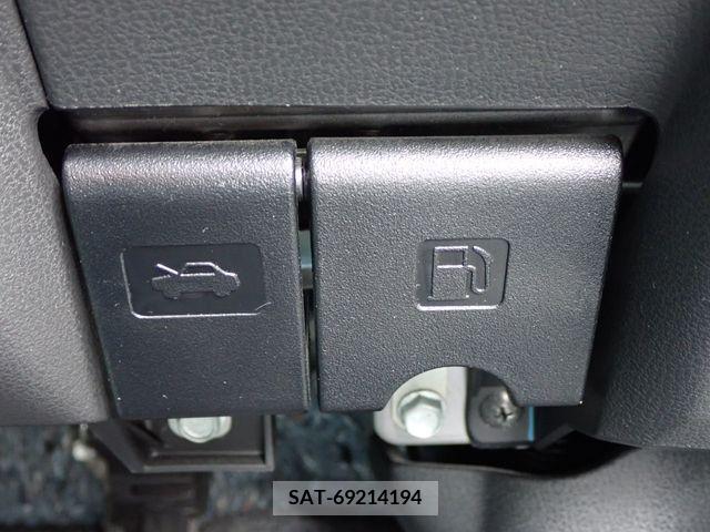Nissan NOTE 2020-06 279827-10