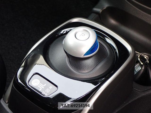 Nissan NOTE 2020-06 279827-12