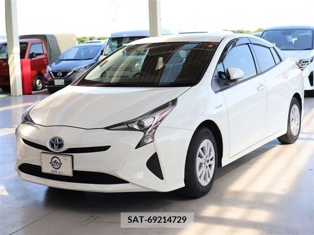 Toyota PRIUS 2018-06 342629-0