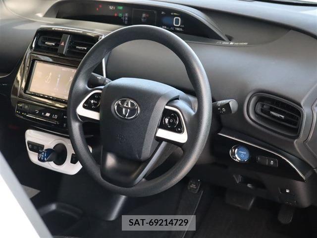 Toyota PRIUS 2018-06 342629-10