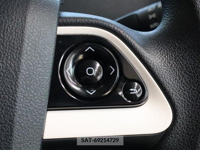 Toyota PRIUS 2018-06 342629-18