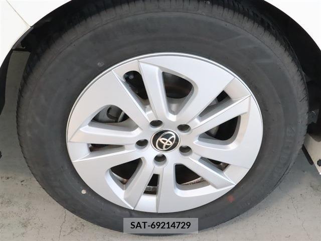 Toyota PRIUS 2018-06 342629-9